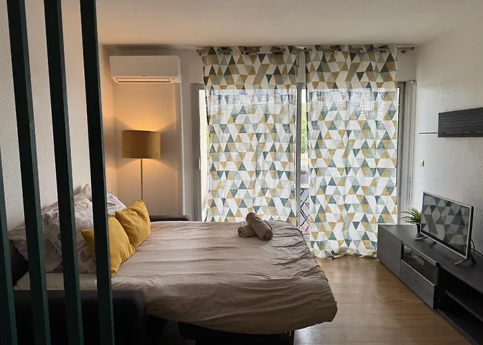 Logement Climatise Balcon Plage Parc-Expo Arena