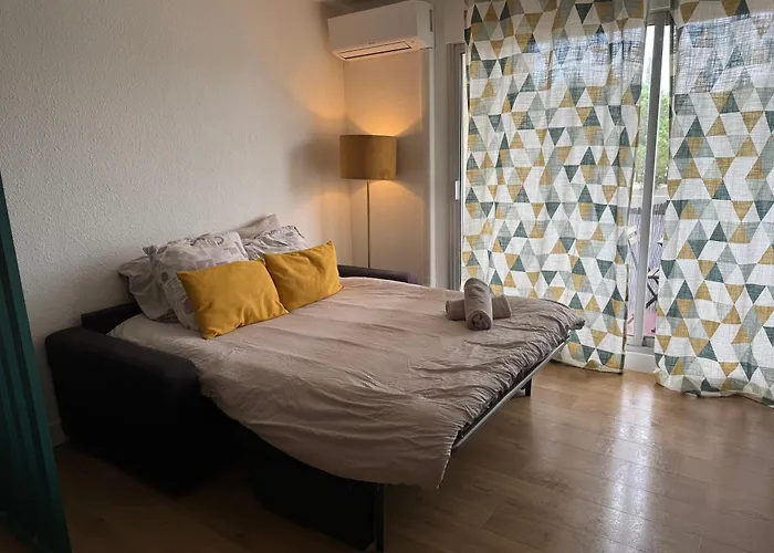 Logement Climatise Balcon Plage Parc-Expo Arena